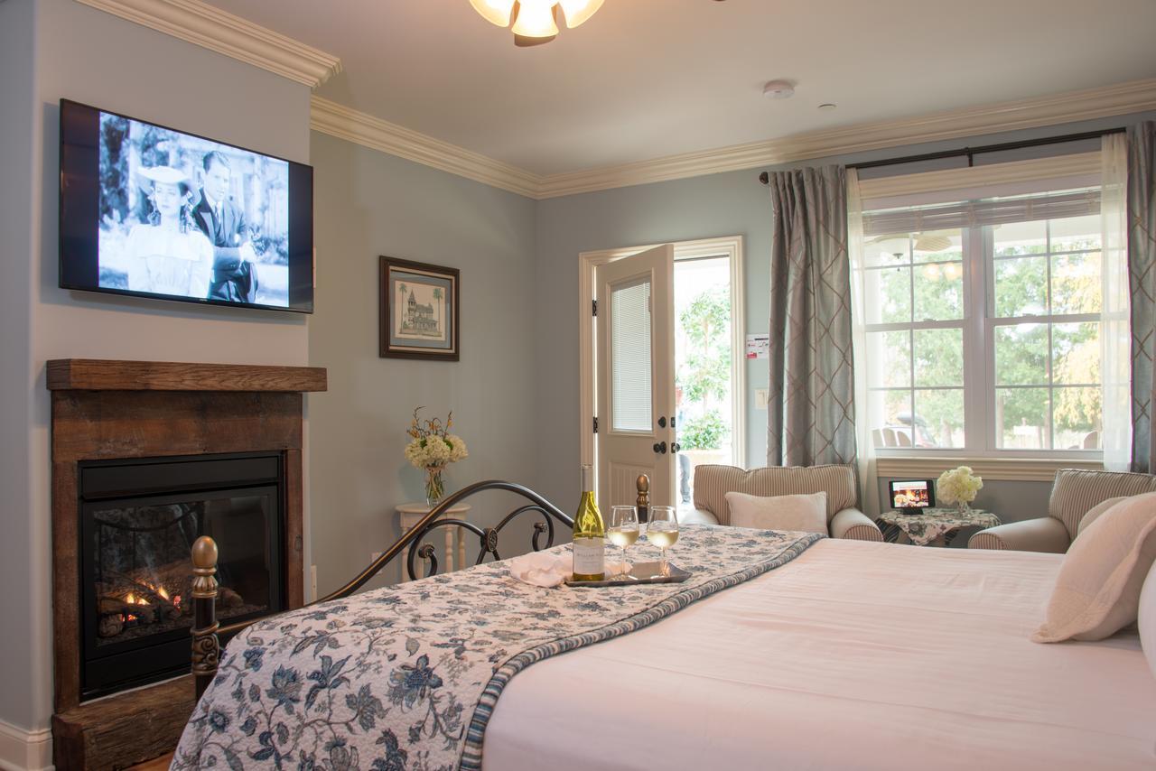 Caldwell House Bed And Breakfast Salisbury Mills Eksteriør bilde