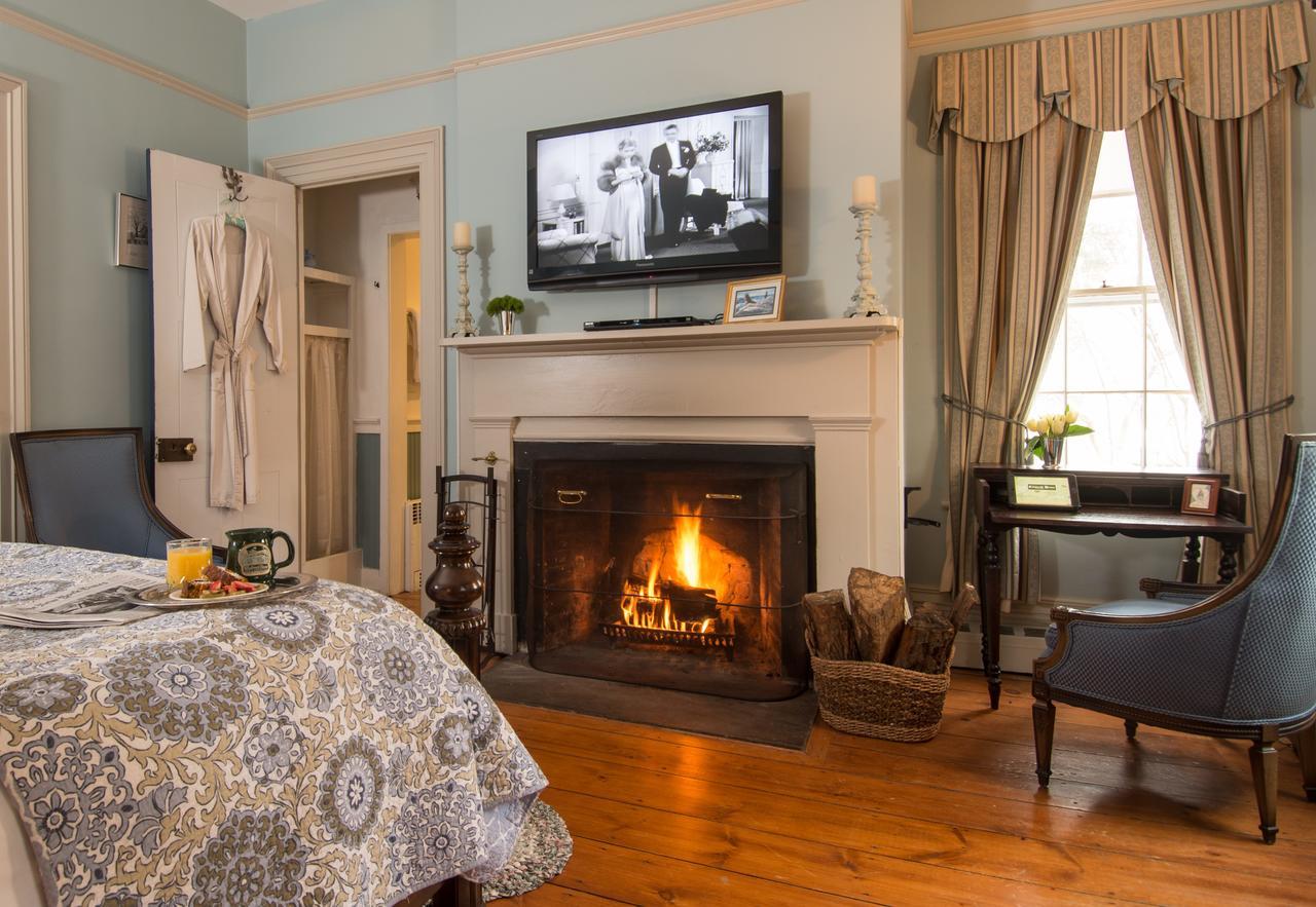 Caldwell House Bed And Breakfast Salisbury Mills Eksteriør bilde