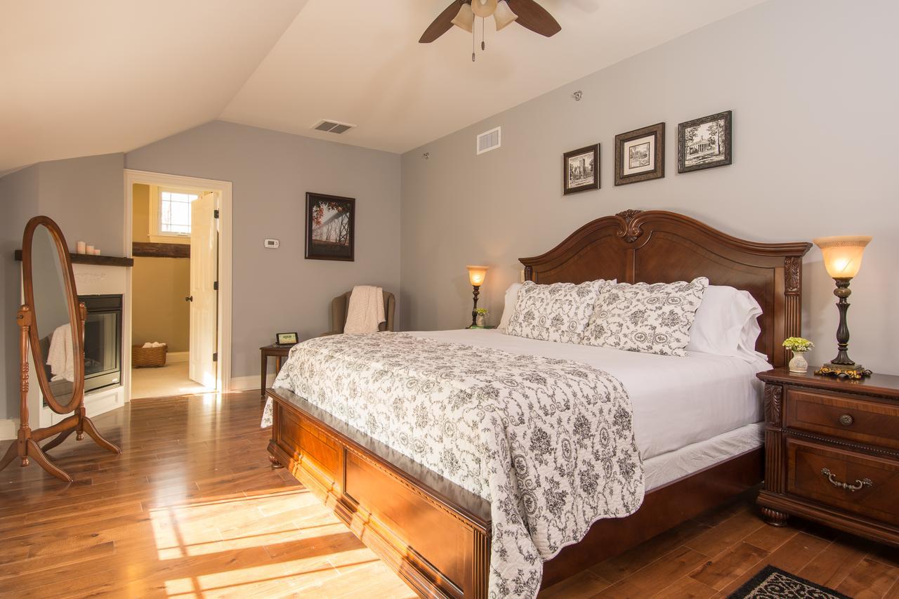 Caldwell House Bed And Breakfast Salisbury Mills Eksteriør bilde