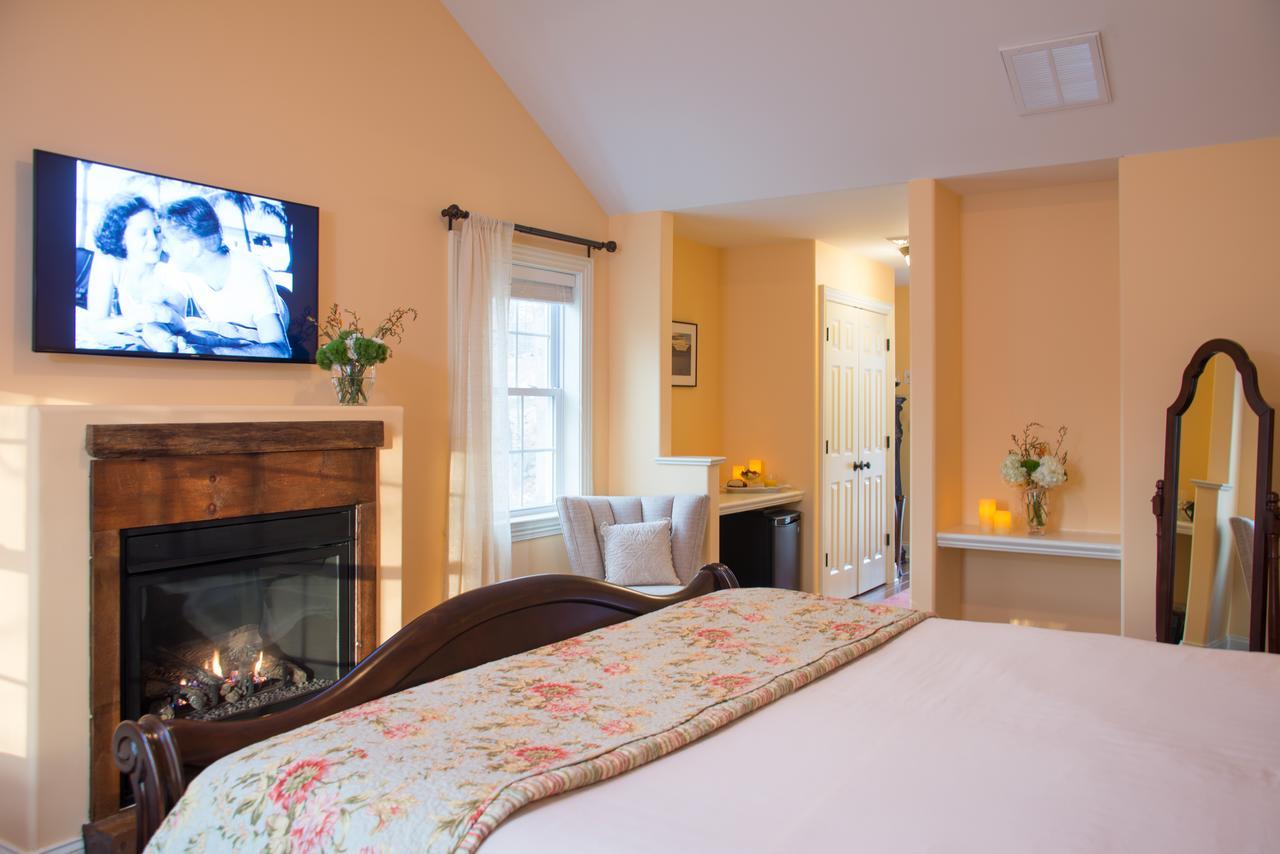 Caldwell House Bed And Breakfast Salisbury Mills Eksteriør bilde