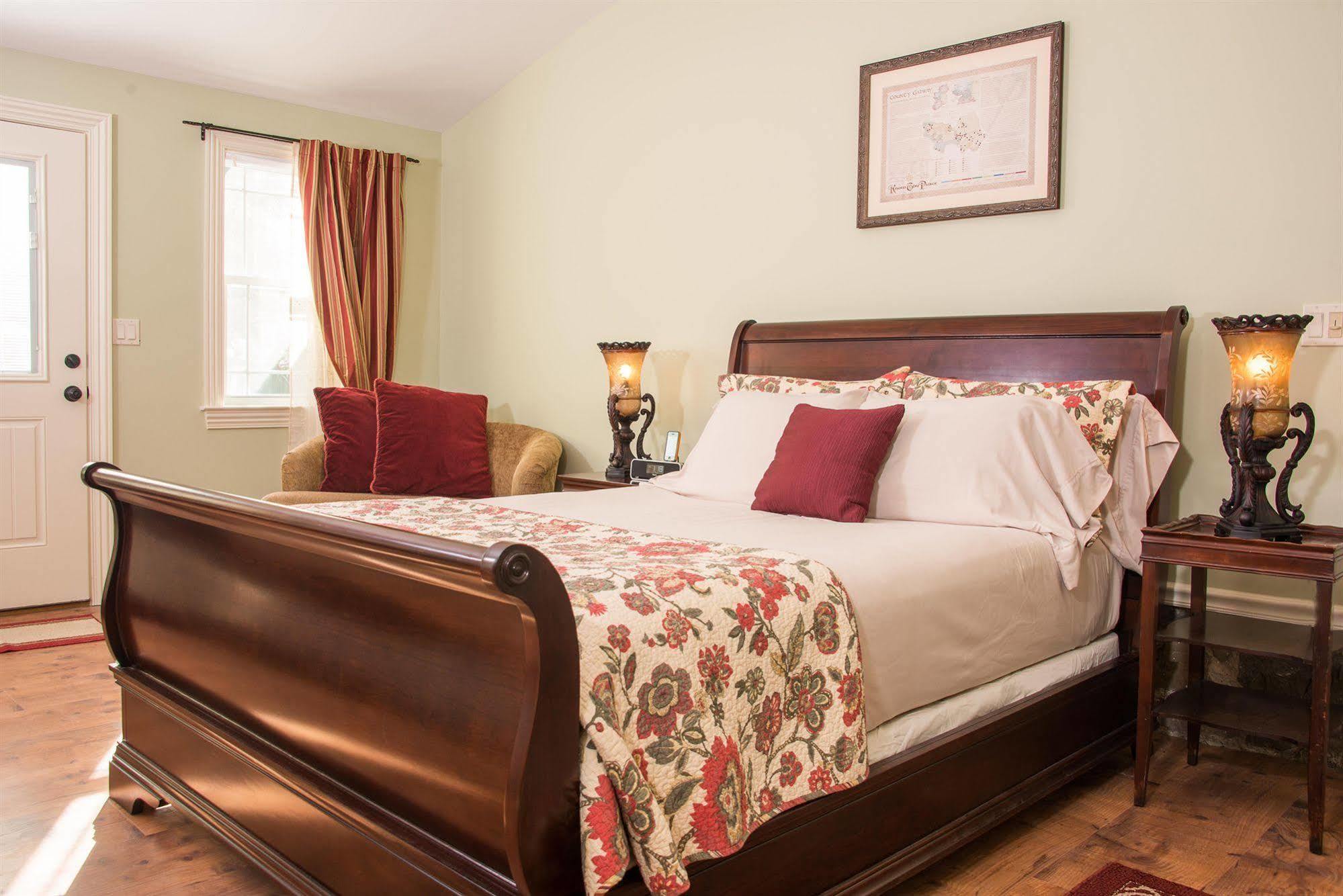 Caldwell House Bed And Breakfast Salisbury Mills Eksteriør bilde